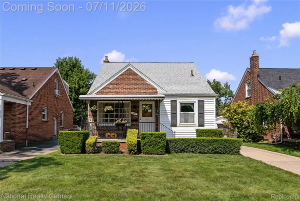 $349,900 | 2409 North Wilson Avenue, Royal Oak, MI 48073