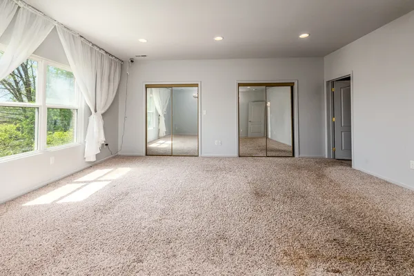 a view of a garage