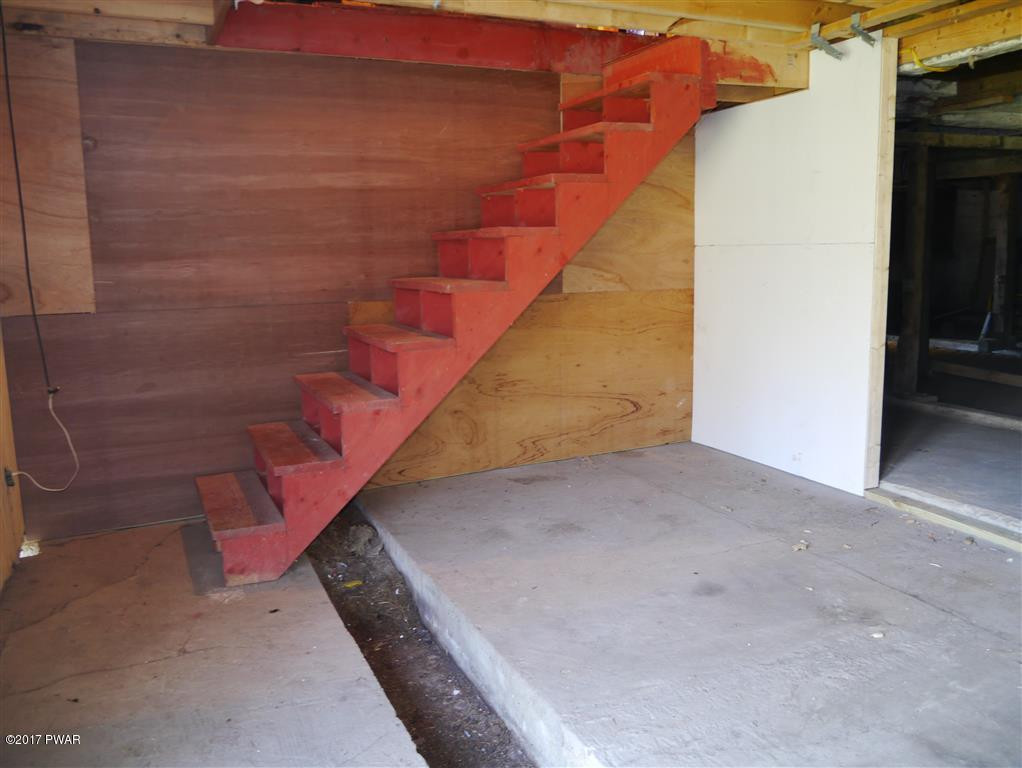 239 Stockport Road Lake Como, PA 18437 - Photo 24 of 32 Staircase to basement