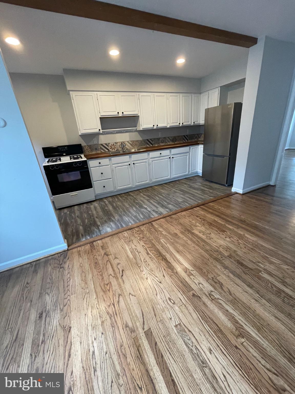 310 Ripka Street Philadelphia, PA 19128 - Photo 9 of 29 Modern kitchen with sleek finishes.