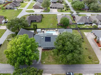 $375,000 | 134 Beacon Drive, Youngsville, LA 70592