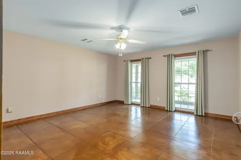 $375,000 | 134 Beacon Drive, Youngsville, LA 70592