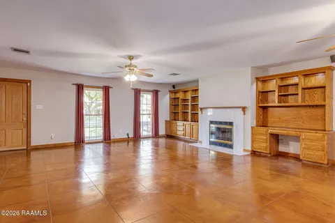 $375,000 | 134 Beacon Drive, Youngsville, LA 70592