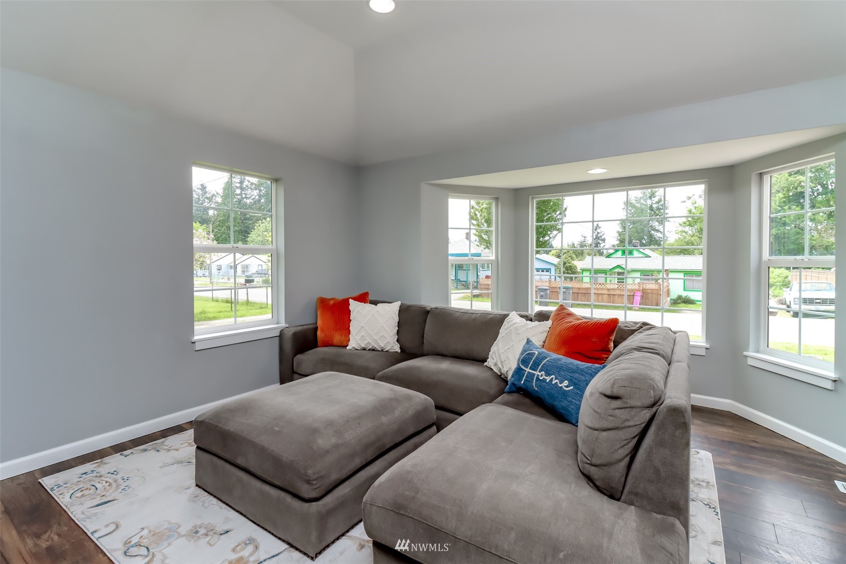 951 Baby Doll Road Southeast Port Orchard, WA 98366 - Photo 4 of 37 Gallery Image 4