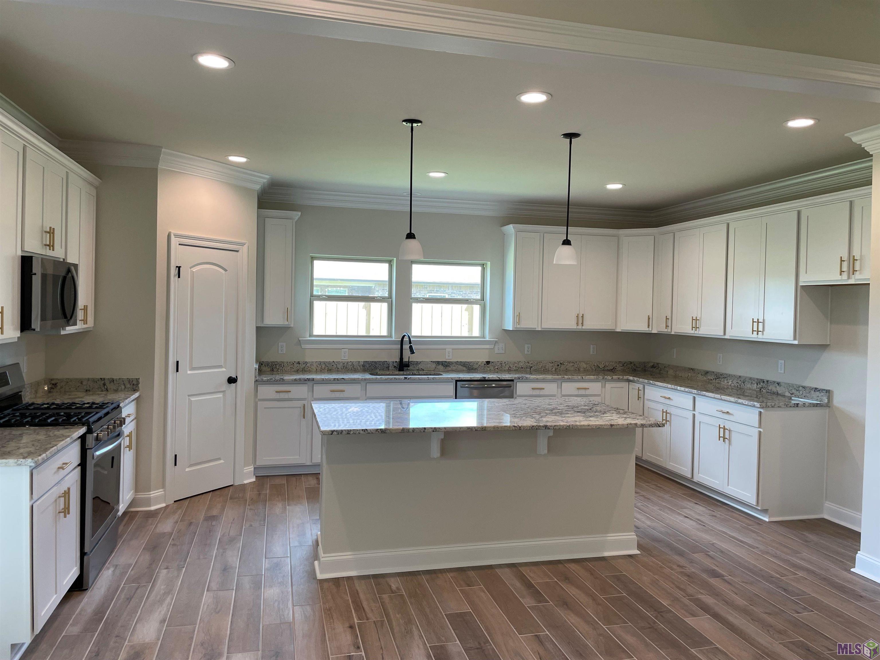 135 Rue Jeanette Houma, LA 70364 - Photo 3 of 7 Gallery Image 3