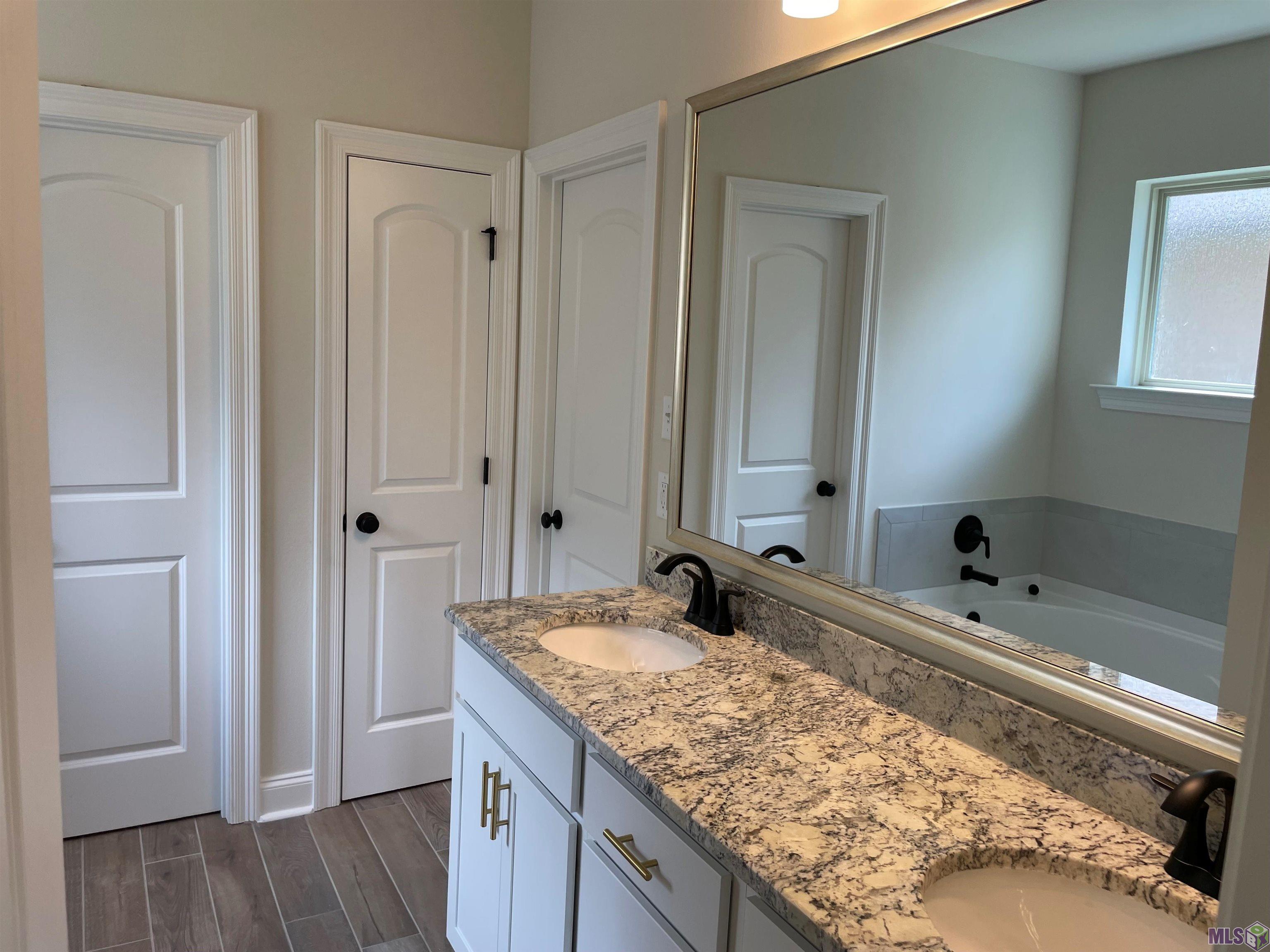 135 Rue Jeanette Houma, LA 70364 - Photo 5 of 7 Gallery Image 5