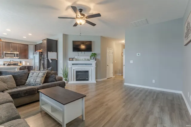 $329,900 | 3103 Torboy Drive, Evansville, IN 47725