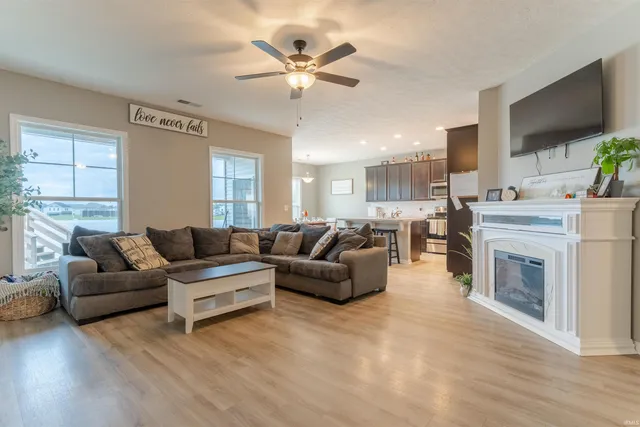 $329,900 | 3103 Torboy Drive, Evansville, IN 47725