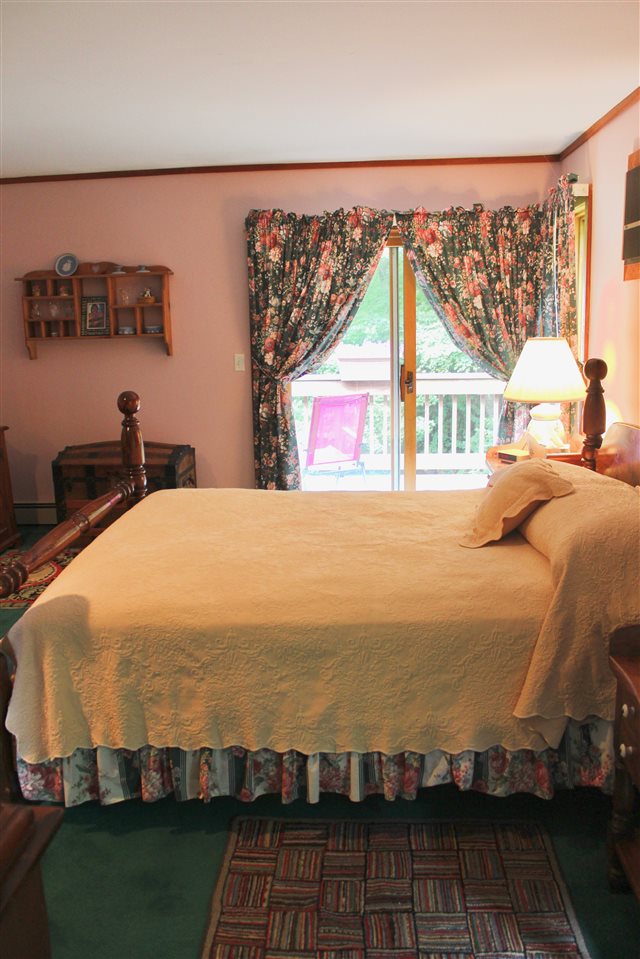 1381 Windham Hill Road Townshend, VT 05359 - Photo 17 of 26