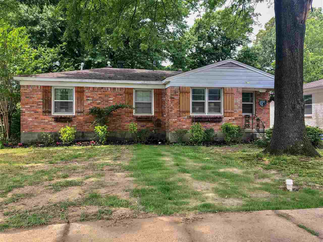1533 Ivy Road Memphis, TN 38117 - Photo 1 of 20