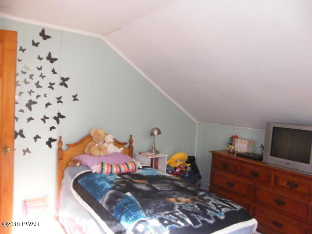 182 Nitche Road Shohola, PA 18458 - Photo 16 of 27 2nd Bedroom