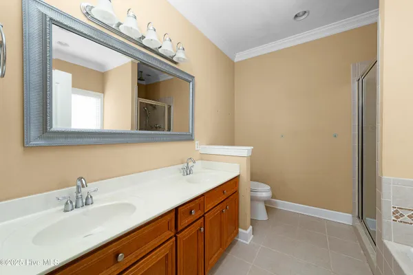 $375,000 | 804 Treyburn Circle, Greenville, NC 27858