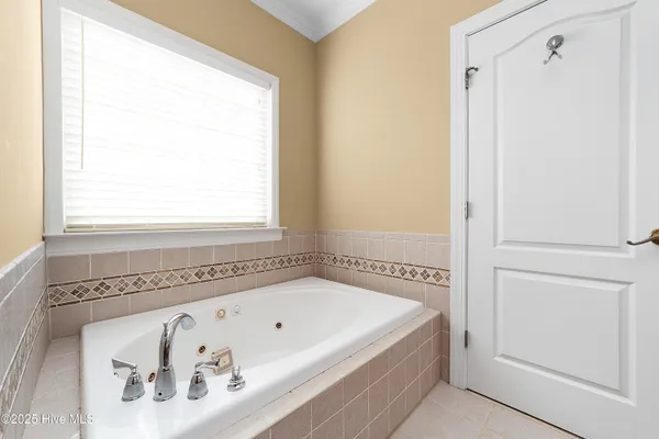 $375,000 | 804 Treyburn Circle, Greenville, NC 27858
