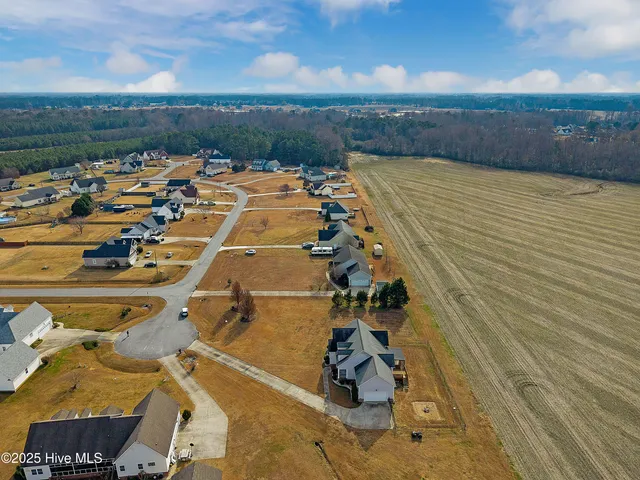 $400,000 | 804 Treyburn Circle, Greenville, NC 27858