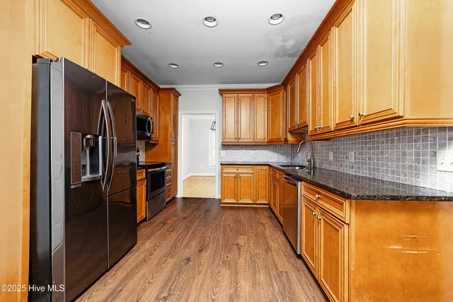 $400,000 | 804 Treyburn Circle, Greenville, NC 27858