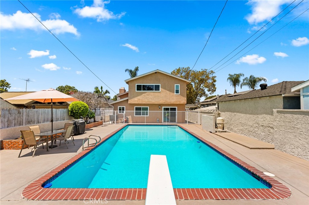 10332 Washington South Gate, CA 90280 - Photo 31 of 38 Pool