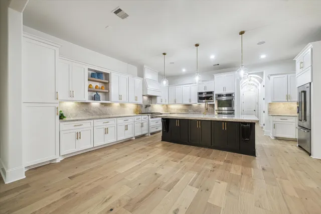 $1,950,000 | 19 Sanctuary Trail, Missouri City, TX 77459