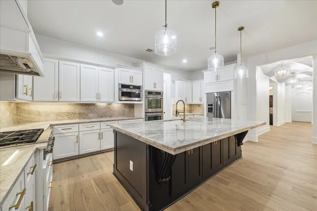 $1,950,000 | 19 Sanctuary Trail, Missouri City, TX 77459