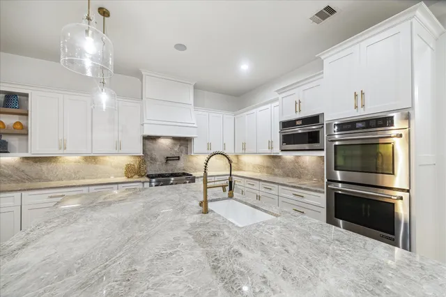 $1,950,000 | 19 Sanctuary Trail, Missouri City, TX 77459