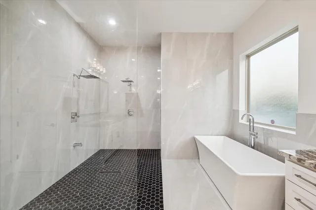 $1,950,000 | 19 Sanctuary Trail, Missouri City, TX 77459