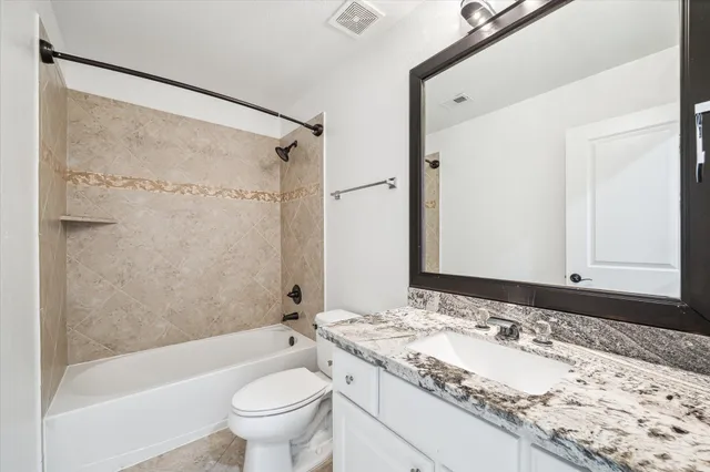 $1,950,000 | 19 Sanctuary Trail, Missouri City, TX 77459