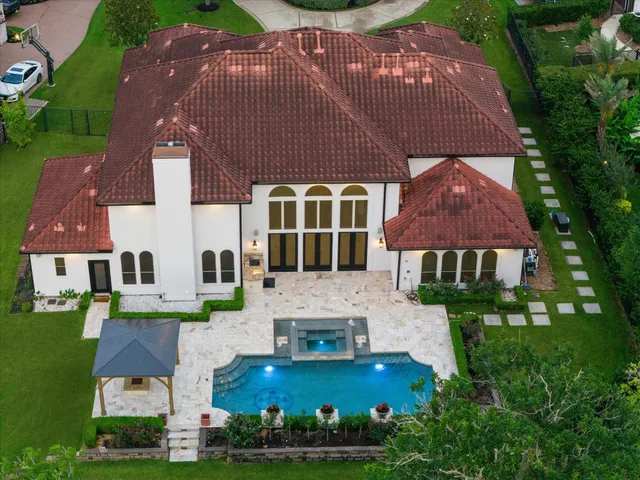 $1,950,000 | 19 Sanctuary Trail, Missouri City, TX 77459