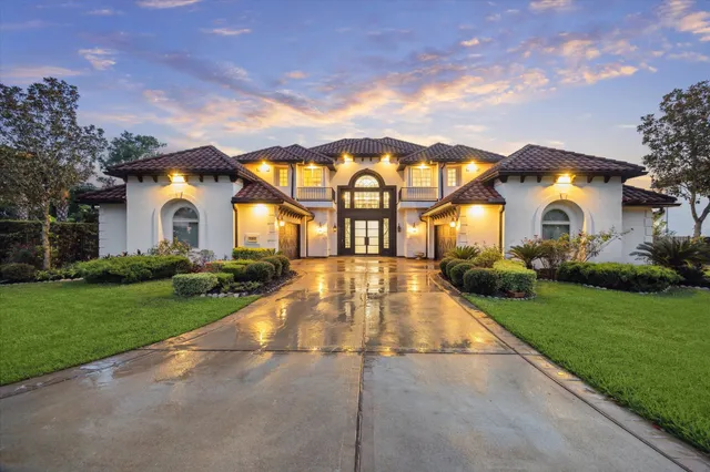 $1,950,000 | 19 Sanctuary Trail, Missouri City, TX 77459