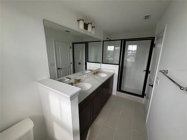 a bathroom with a tub