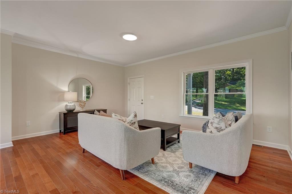 3522 Charing Cross Road Greensboro, NC 27455 - Photo 6 of 27 Gallery Image 6