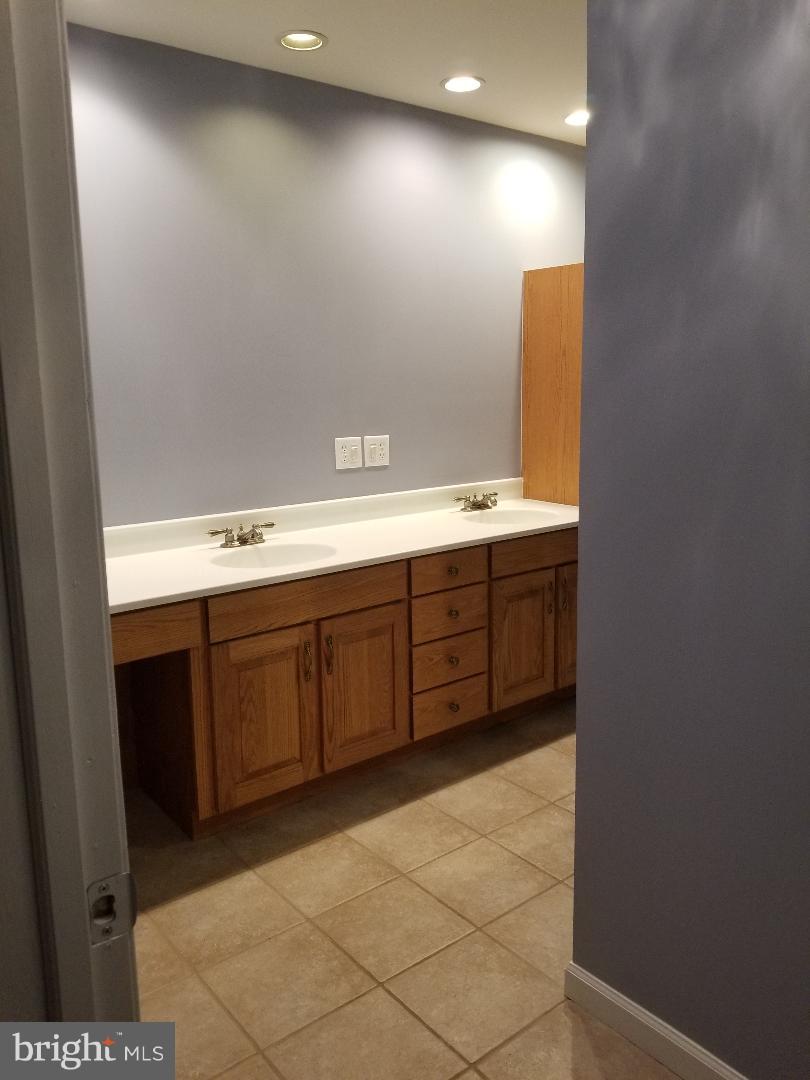 514 Heffner Road Red Lion, PA 17356 - Photo 9 of 17