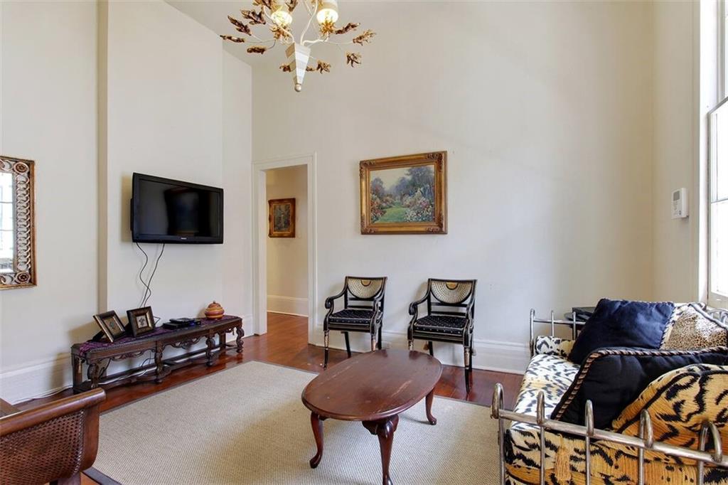 5221 Magazine Street, Unit 4 New Orleans, LA 70115 - Photo 3 of 11