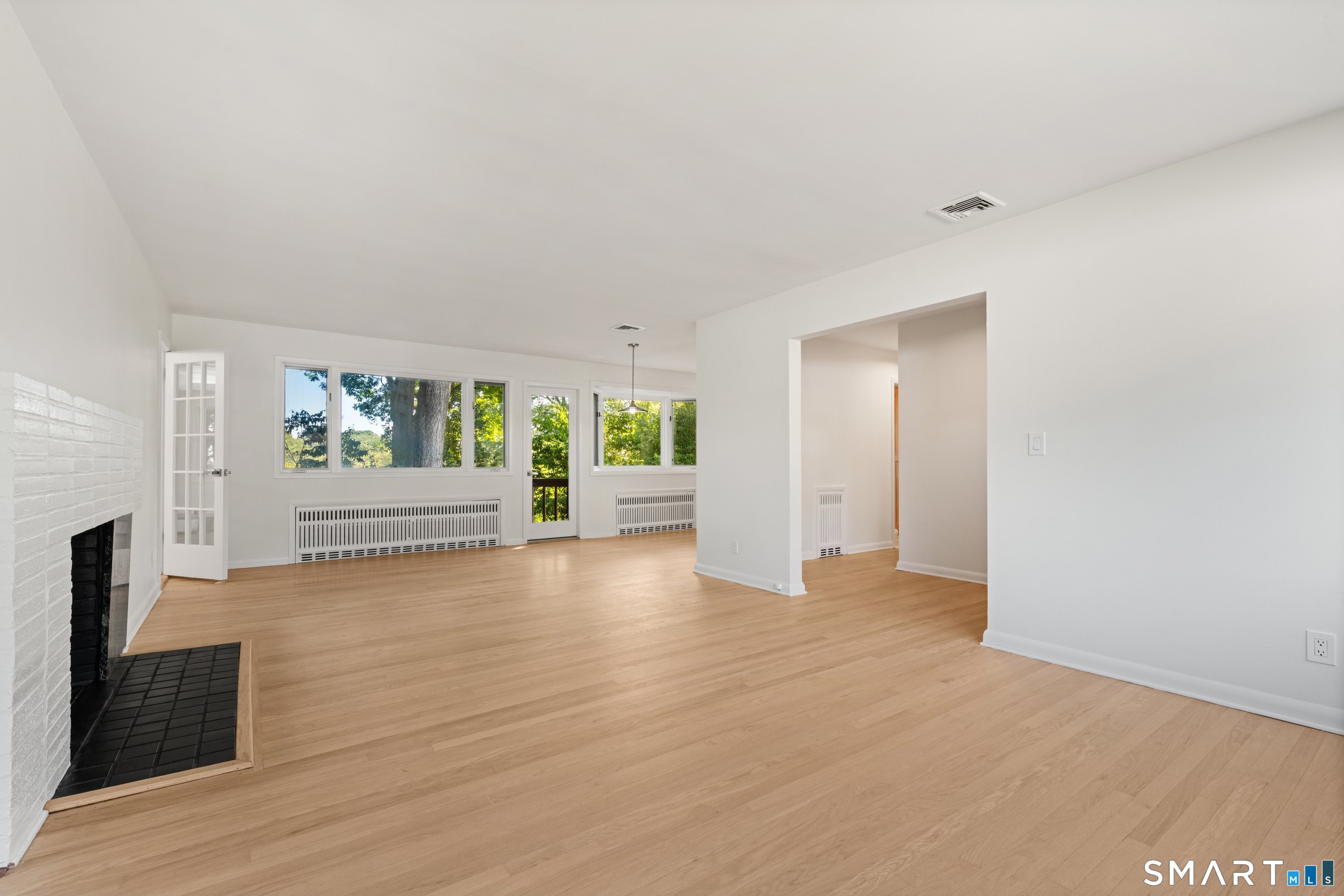 65 Bailey Road Fairfield, CT 06825 - Photo 6 of 36