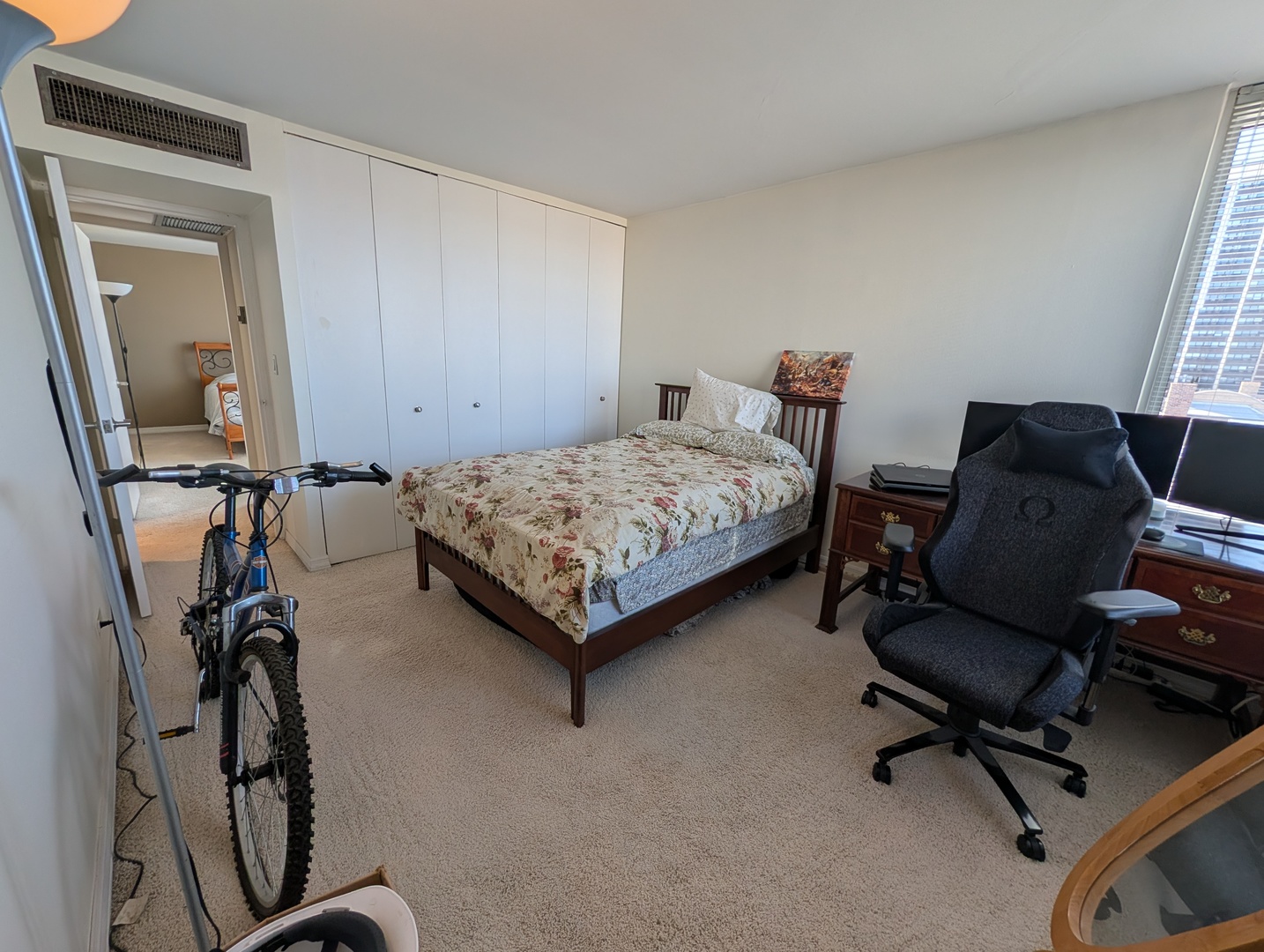 720 West Gordon Terrace, Unit 6K Chicago, IL 60613 - Photo 16 of 32