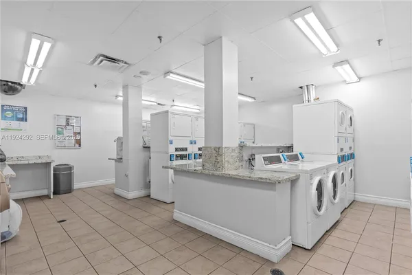 $329,900 | 850 North Miami Avenue, Unit W408, Miami, FL 33136