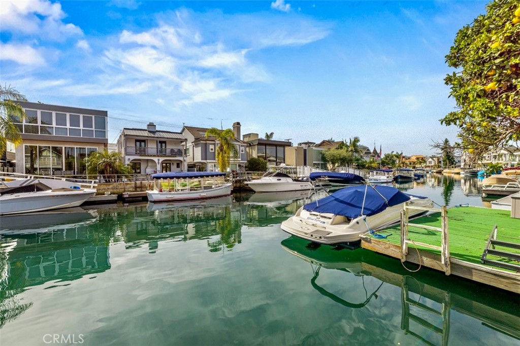 89 Rivo Alto Canal Long Beach, CA 90803 - Photo 2 of 60