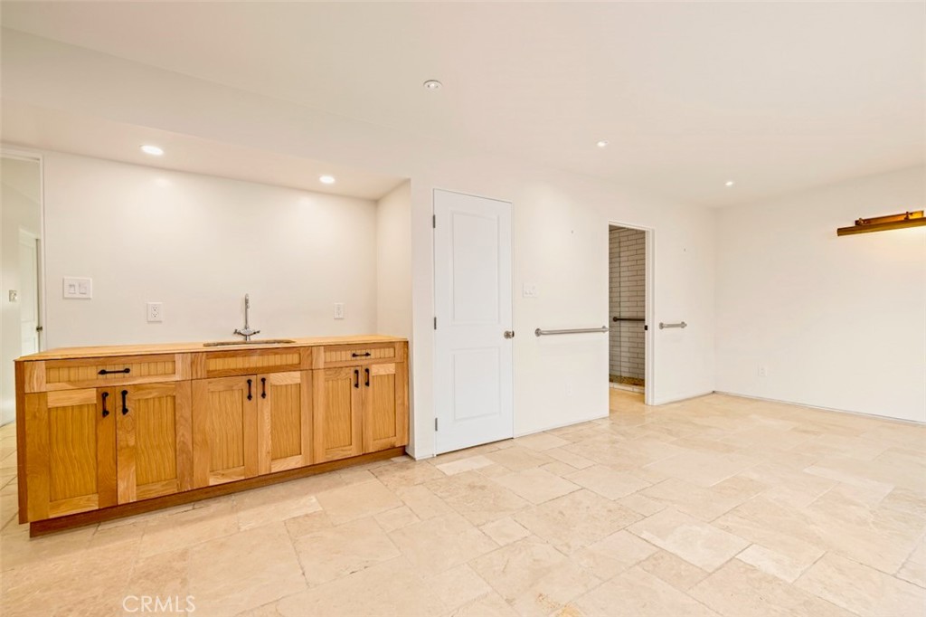 89 Rivo Alto Canal Long Beach, CA 90803 - Photo 28 of 60