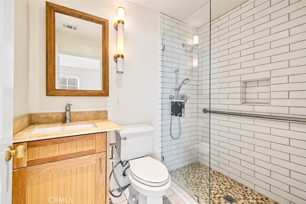 89 Rivo Alto Canal Long Beach, CA 90803 - Photo 30 of 60