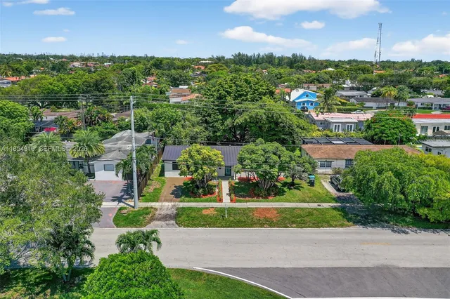 $840,000 | 5711 Southwest 92nd Avenue, Miami, FL 33173