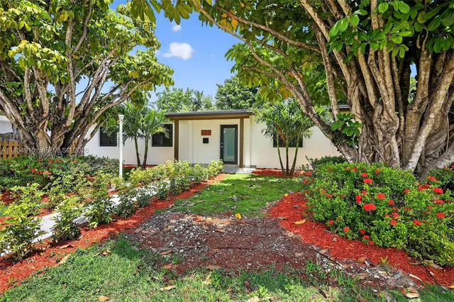 $840,000 | 5711 Southwest 92nd Avenue, Miami, FL 33173