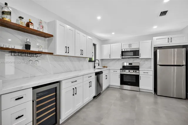 $840,000 | 5711 Southwest 92nd Avenue, Miami, FL 33173