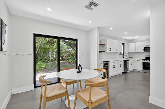 $840,000 | 5711 Southwest 92nd Avenue, Miami, FL 33173