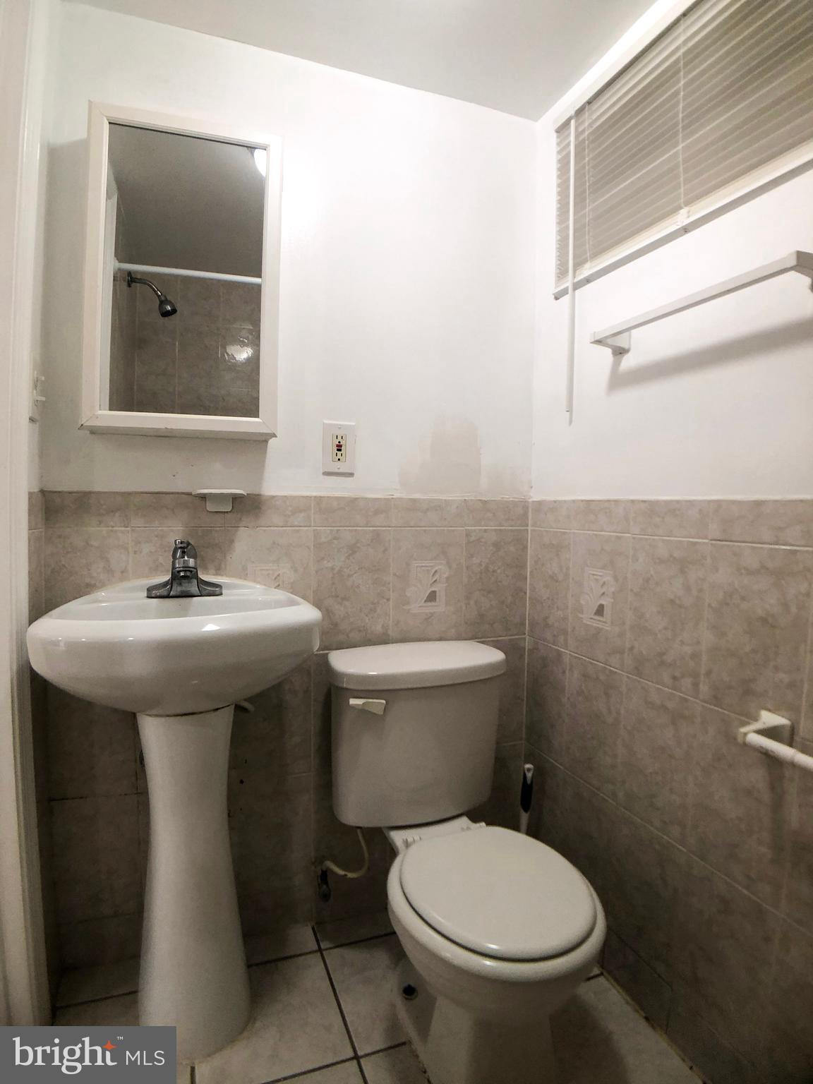 7623 25th Avenue Adelphi, MD 20783 - Photo 35 of 45 Bathroom 2