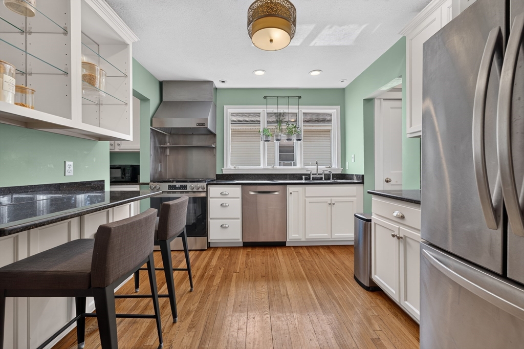 23 Irvington Road, Unit 2 Somerville, MA 02144 - Photo 9 of 41