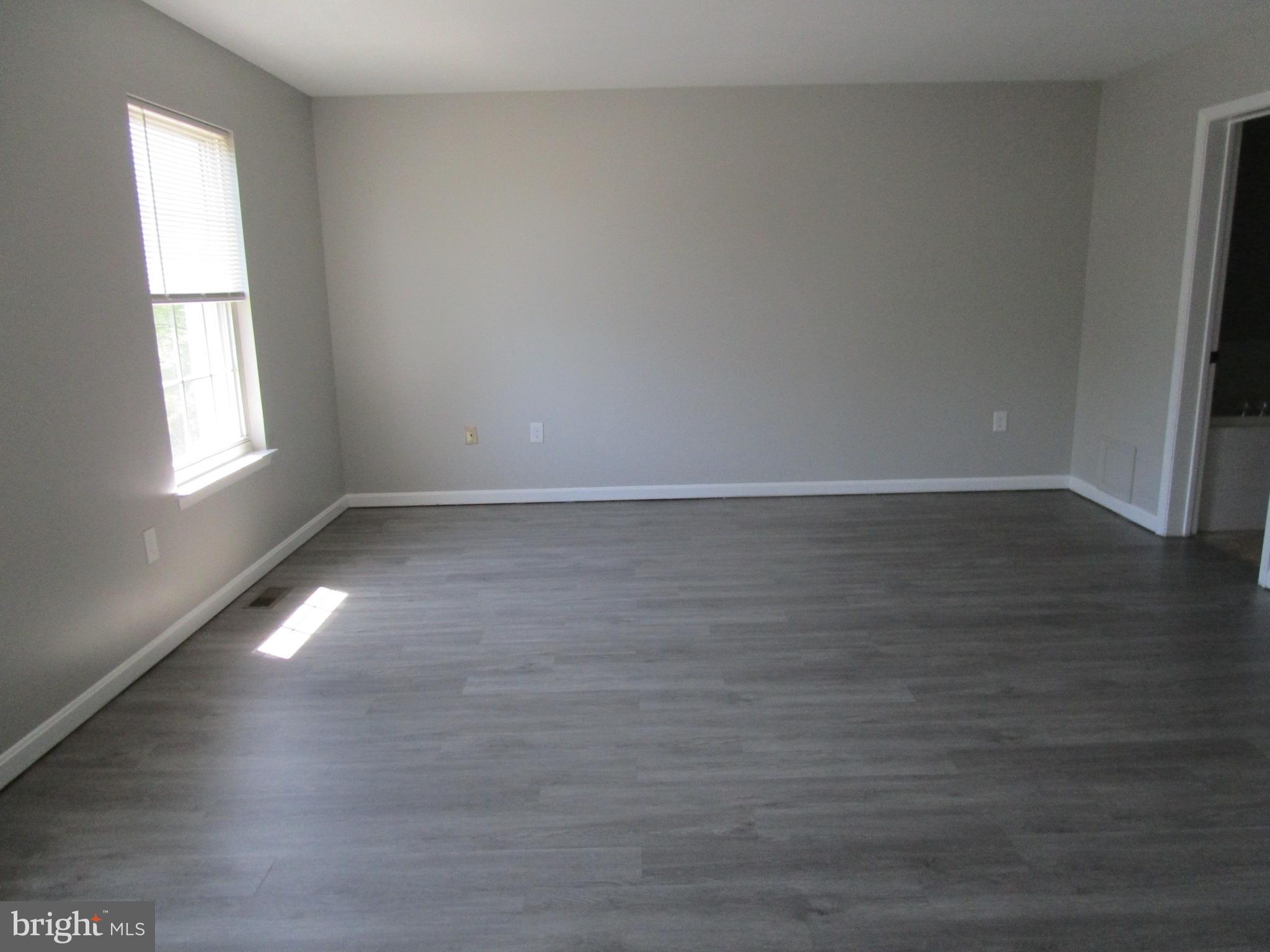 306 Roff Point Drive Odenton, MD 21113 - Photo 17 of 27 Main bedroom