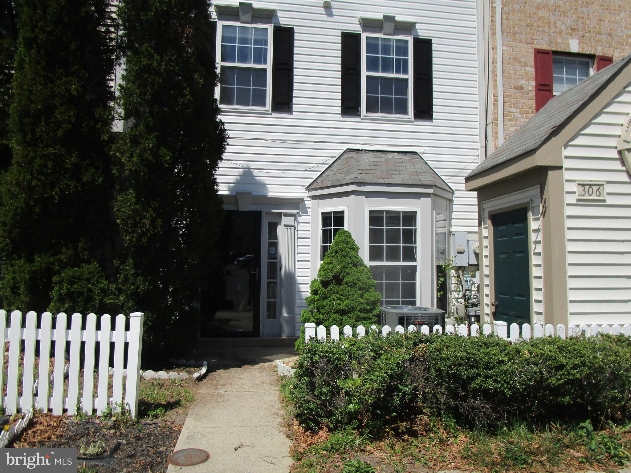 306 Roff Point Drive Odenton, MD 21113 - Photo 2 of 27 Front