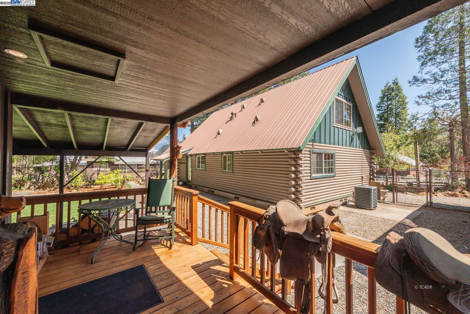 21 Cedar Road Trinity Center, CA 96091 - Photo 39 of 50 a view of balcony with table and chairs