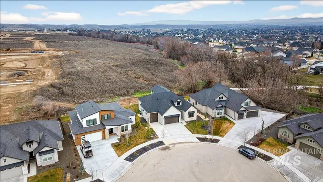 $1,095,000 | 6518 West Flathead Lake Street, Eagle, ID 83616