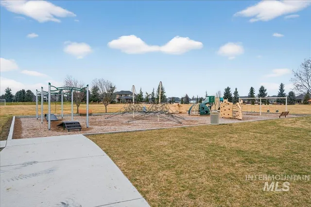 $1,095,000 | 6518 West Flathead Lake Street, Eagle, ID 83616