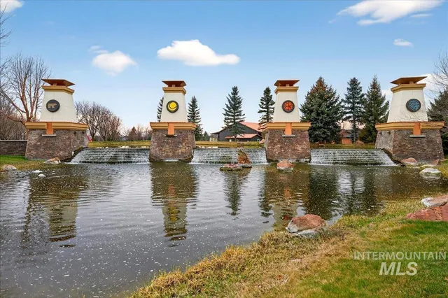 $1,095,000 | 6518 West Flathead Lake Street, Eagle, ID 83616