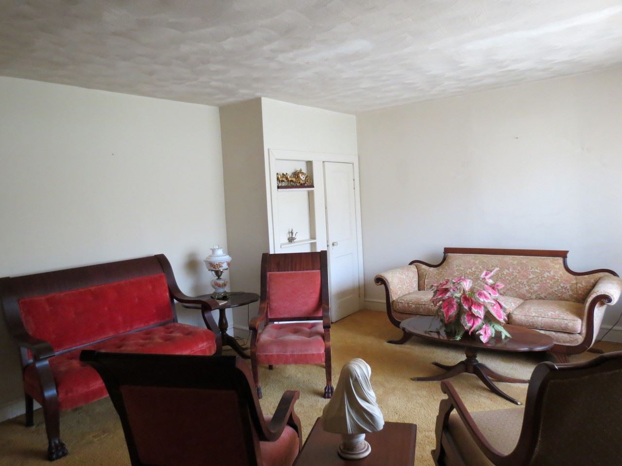 6280 Courthouse Road Louisa, VA 23093 - Photo 20 of 43 a living room with furniture and a couch